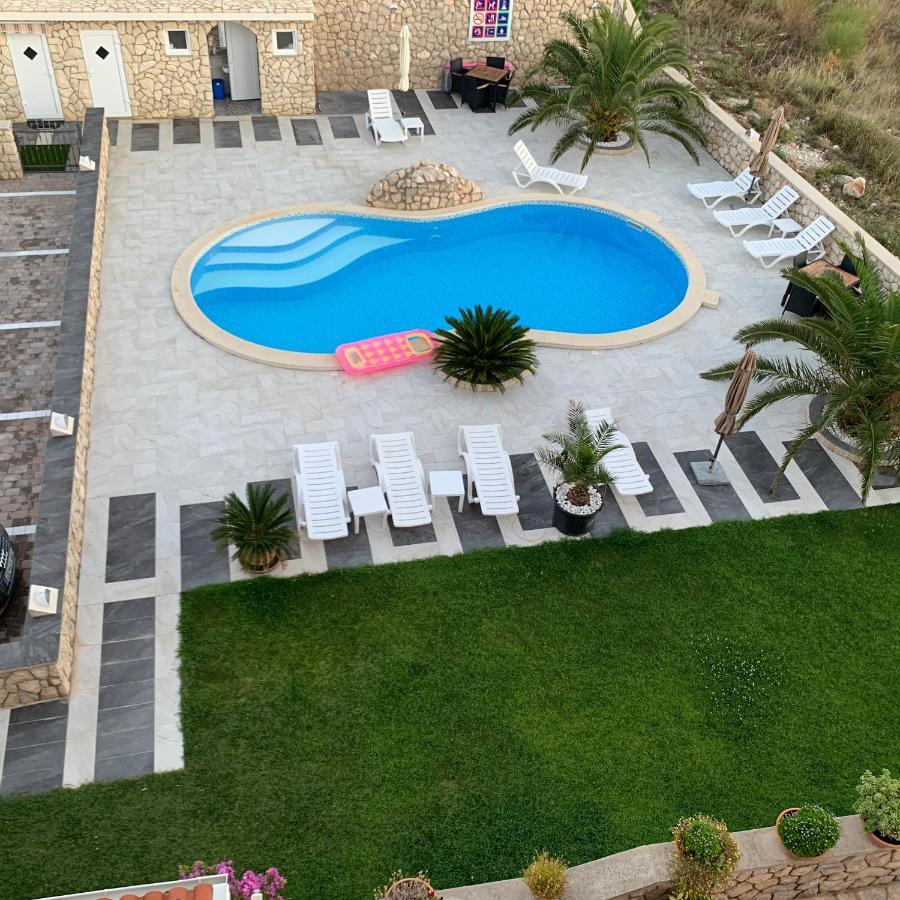 Apartments Albatross نوفاليا المظهر الخارجي الصورة